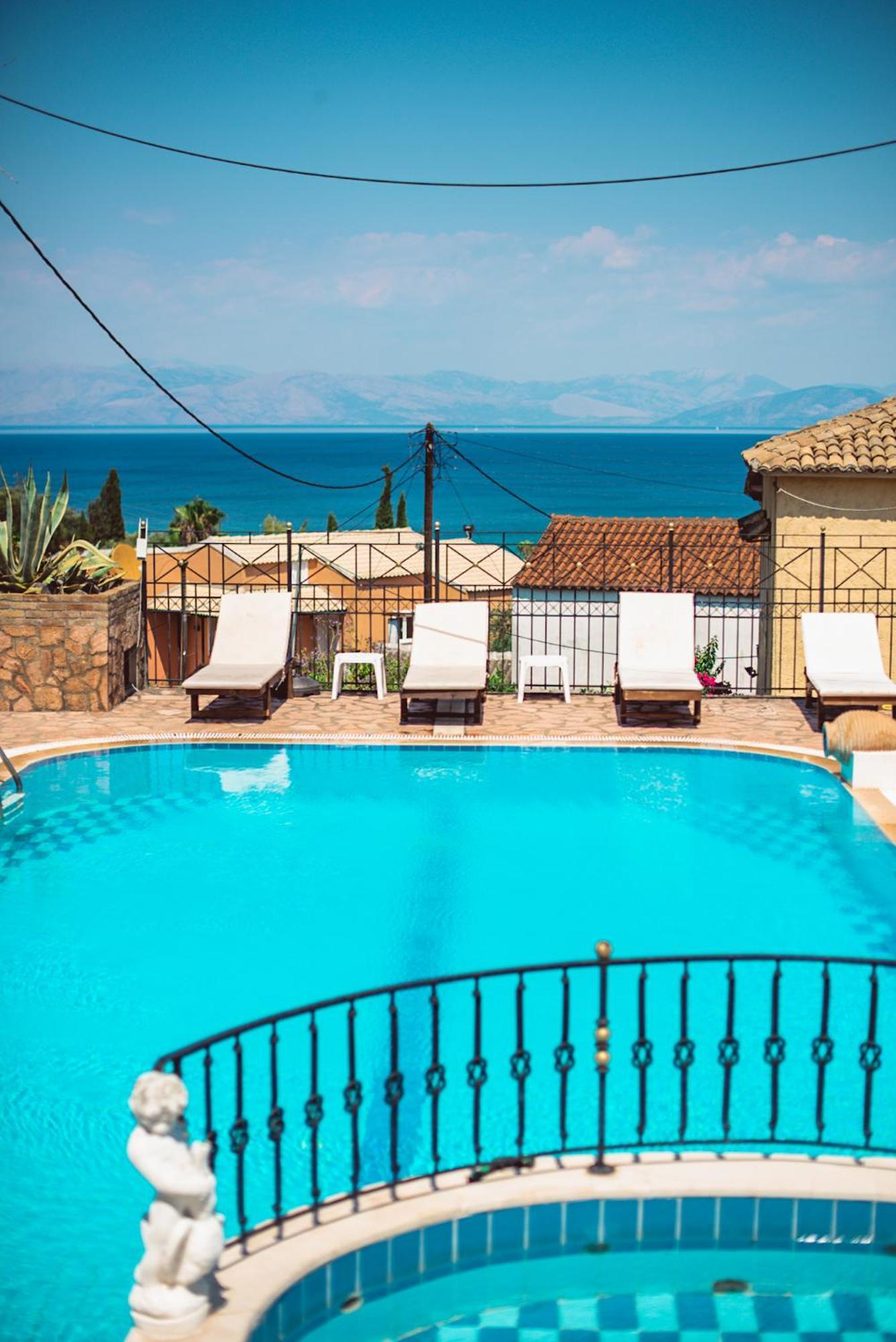 Avra Sea View Paradise Pool Apartments Moraḯtika Exteriér fotografie